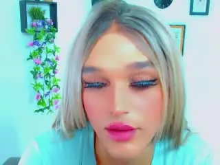 Xlovecam Free Porn Cam of TaylorGeorginna