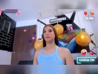 Xlovecam Watch Live Sex Cams of VictoriaAleia
