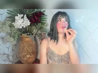 Xlovecam Nude Webcam of GlossyyBratz