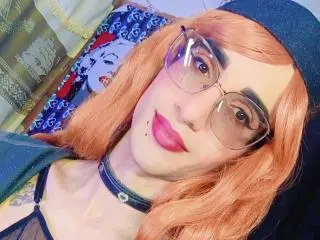 Xlovecam Live Sex Cam of KrissiriWat