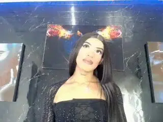 Xlovecam Adult Webcam of KeishaSexyBrood